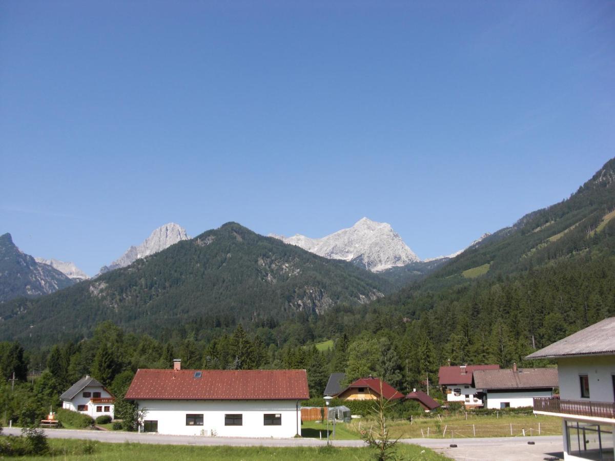 Hotel garni Landhaus Bürtlmair Hinterstoder Exterior foto