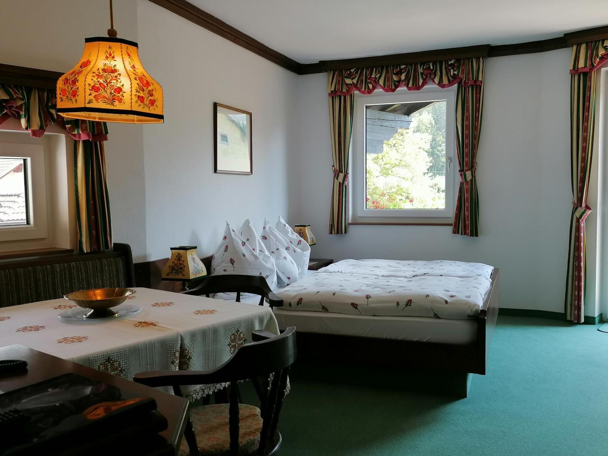 Hotel garni Landhaus Bürtlmair Hinterstoder Exterior foto